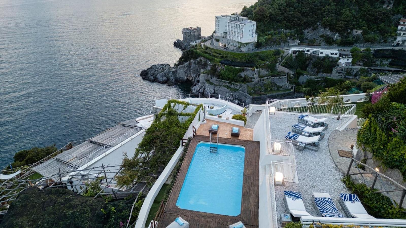Villa Costanza Amalfi Coast Maiori Bagian luar foto