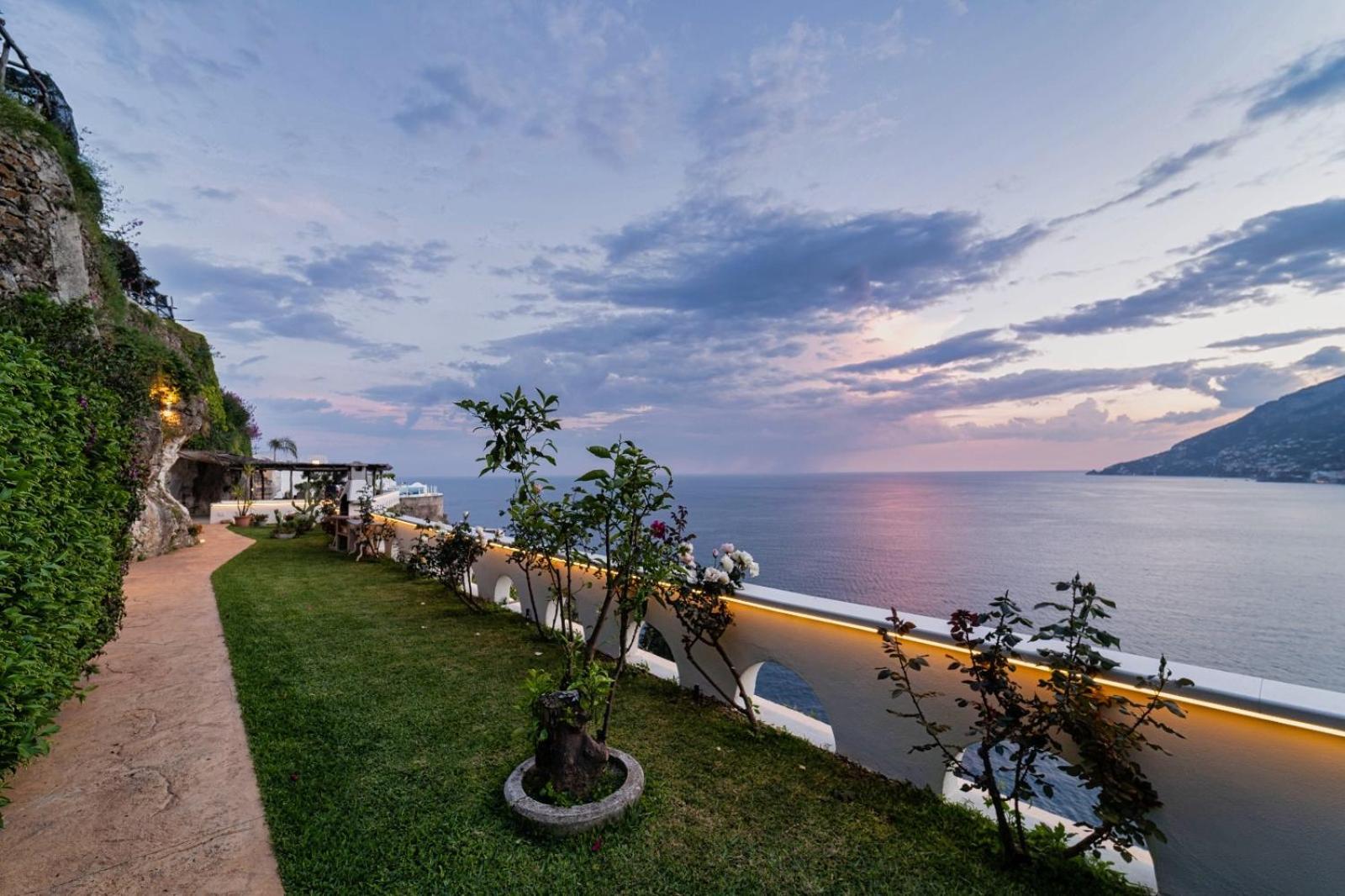 Villa Costanza Amalfi Coast Maiori Bagian luar foto