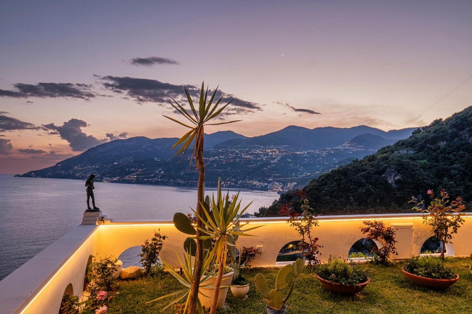 Villa Costanza Amalfi Coast Maiori Bagian luar foto